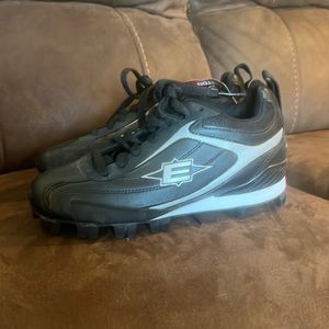 Baseball cleats size 7